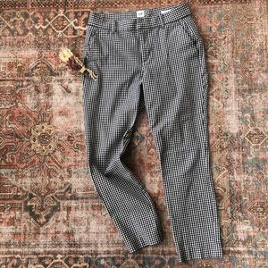 Gap Signature Skinny Ankle - Size 4